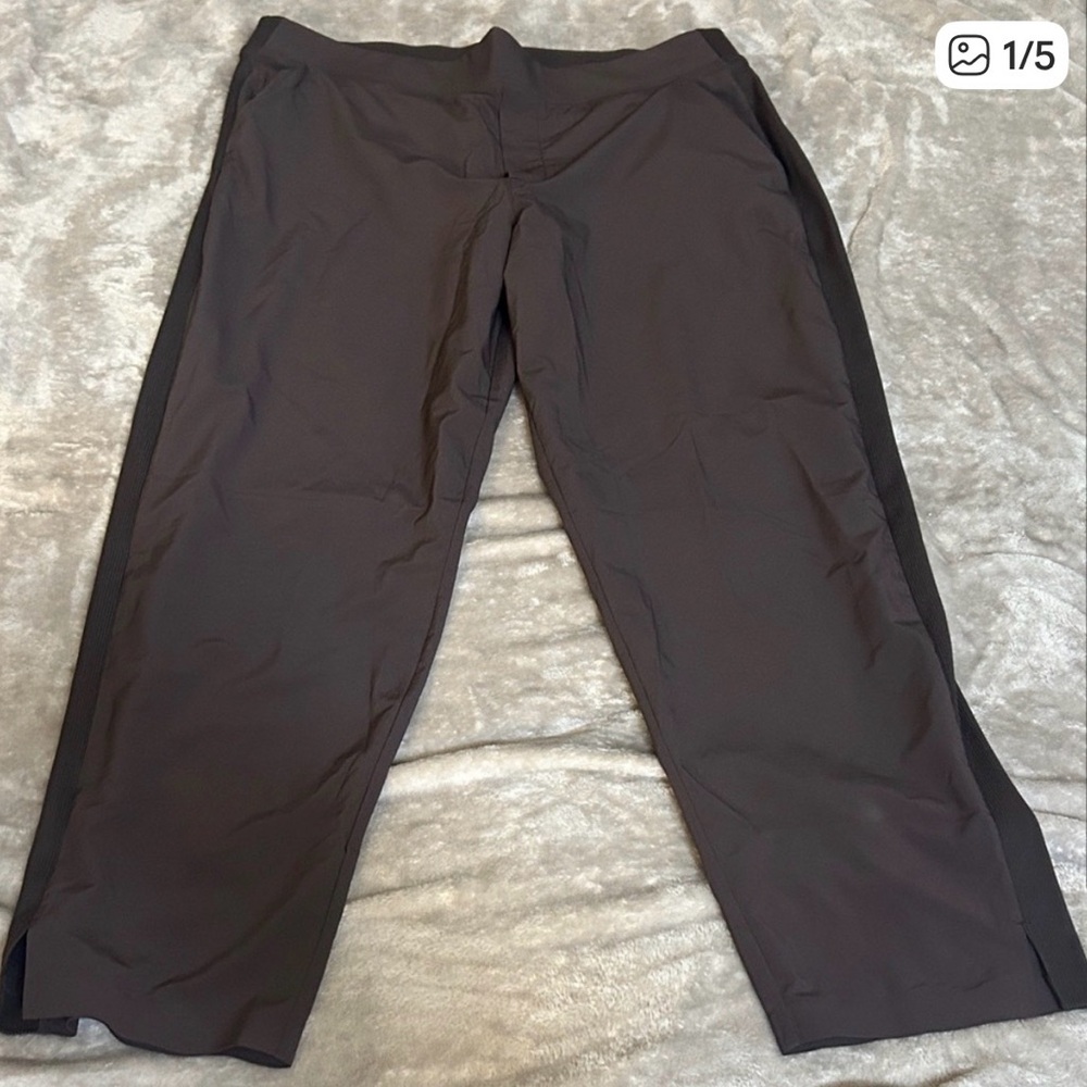 Athleta Woman’s Truffle Brown Brooklyn Ankle Pant
